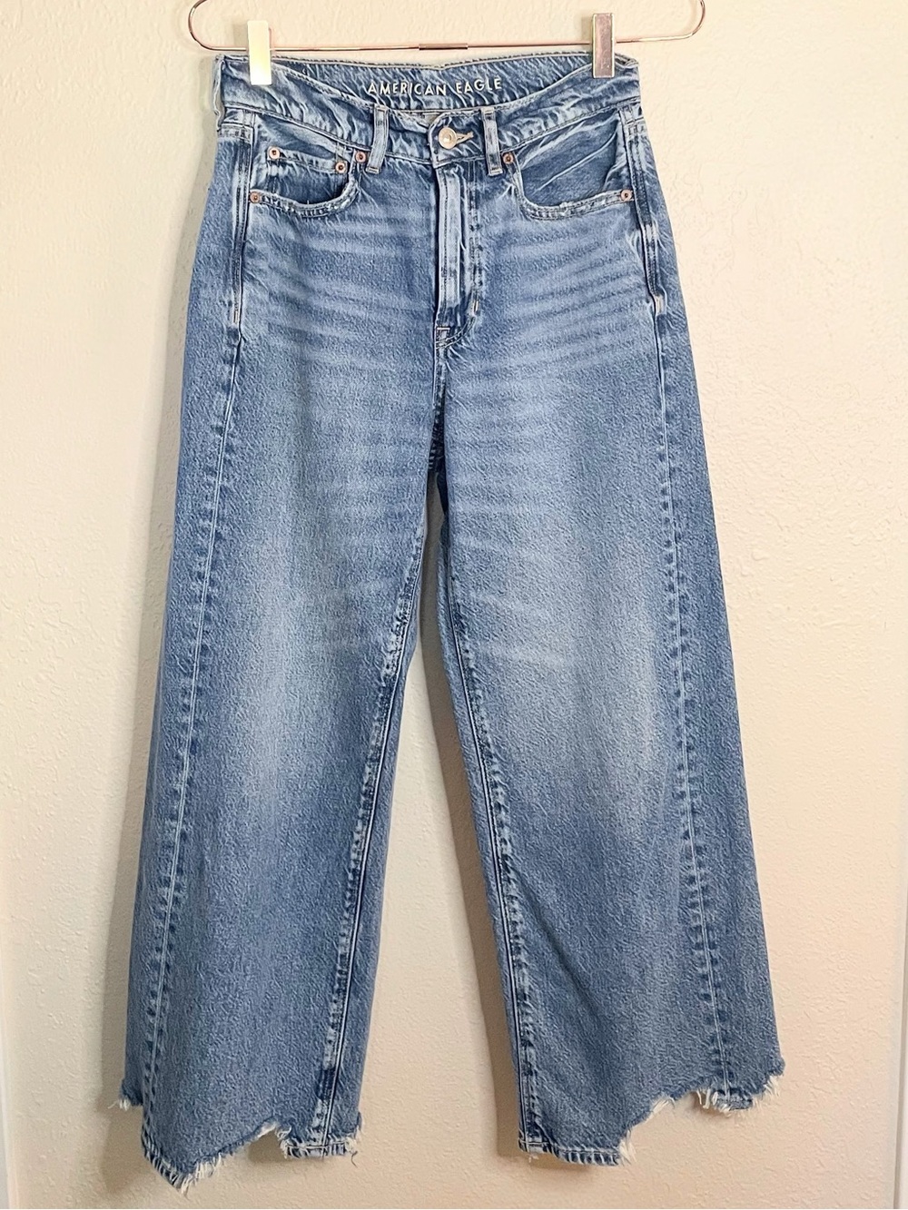 American Eagle Super High Rise Baggy Wide Leg Jeans 2 X-Short